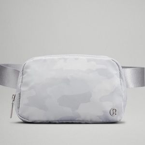 NWT Lululemon Everywhere Belt Bag in Heritage 365 camo Fanny Pack Crossbody